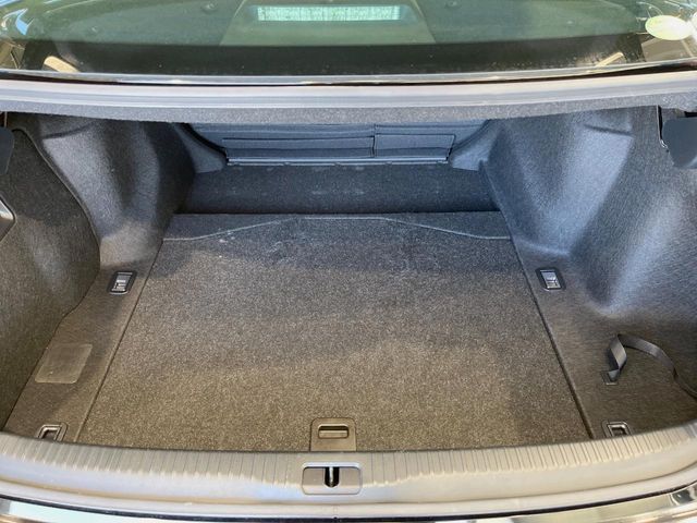 TOYOTA LEXUS IS300H 2014 Image 31