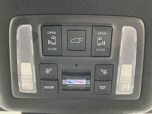 TOYOTA NOAH 4WD 2023 Image 31