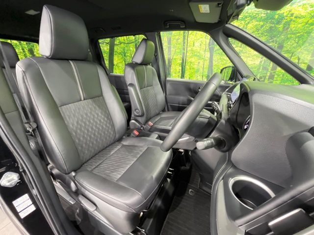 TOYOTA NOAH 4WD 2023 Image 31