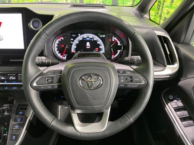 TOYOTA NOAH 4WD 2023 Image 31