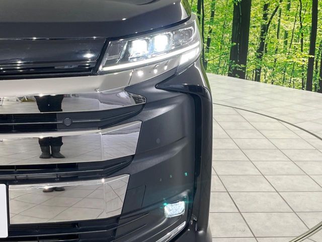 TOYOTA NOAH 4WD 2023 Image 31