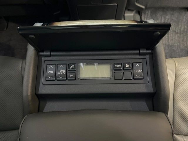 NISSAN FUGA HYBRID 2015 Image 31