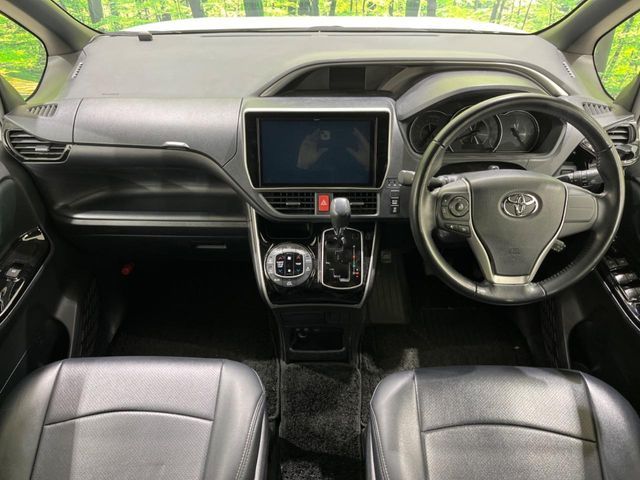 TOYOTA VOXY 2019 Image 31