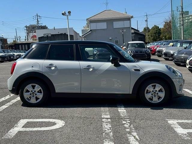BMW MINI COOPER 5DOOR 2021 Image 31