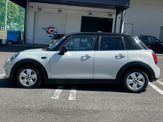 BMW MINI COOPER 5DOOR 2021 Image 31