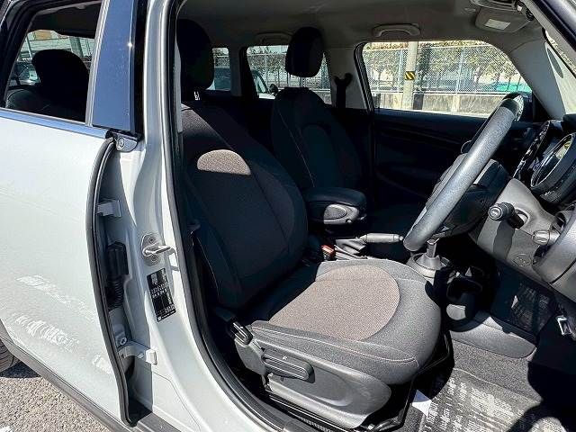 BMW MINI COOPER 5DOOR 2021 Image 31