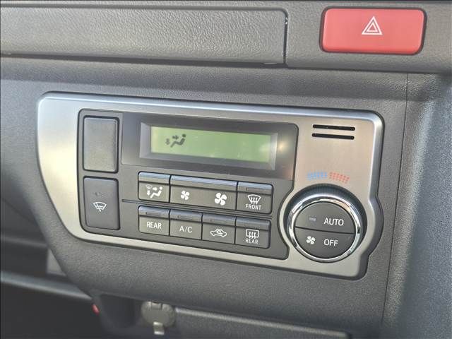 TOYOTA HIACE VAN 4WD 2026 Image 31