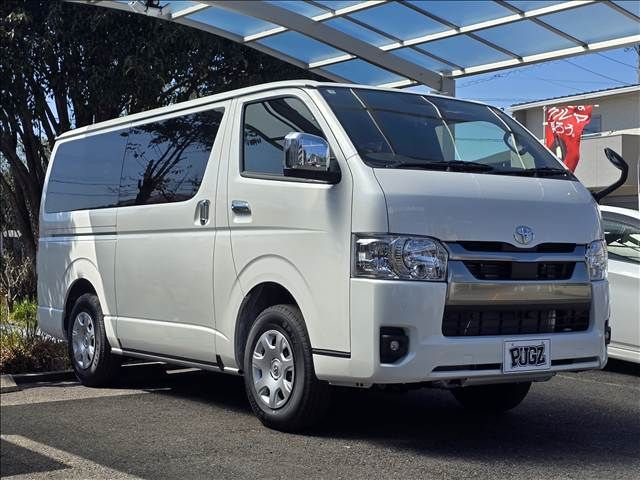 TOYOTA HIACE VAN 4WD 2026 Image 31