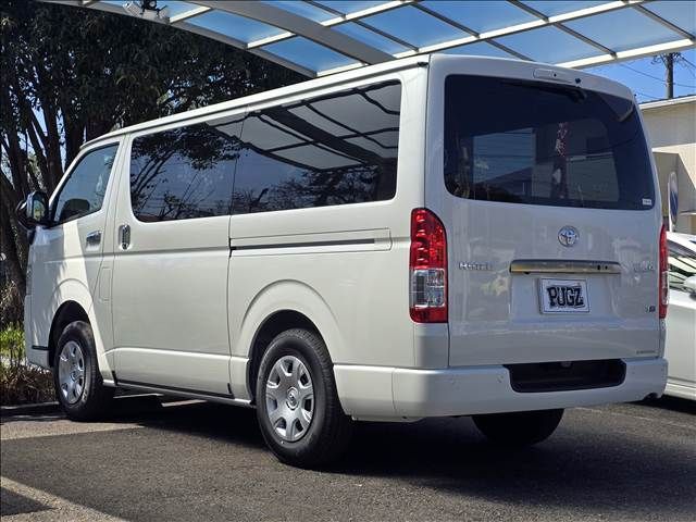 TOYOTA HIACE VAN 4WD 2026 Image 31
