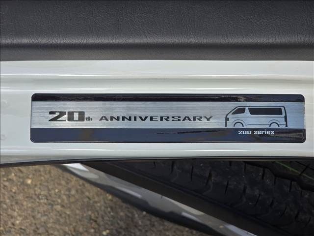 TOYOTA HIACE VAN 4WD 2026 Image 31