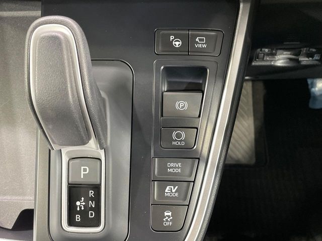 TOYOTA VOXY HYBRID 2025 Image 31