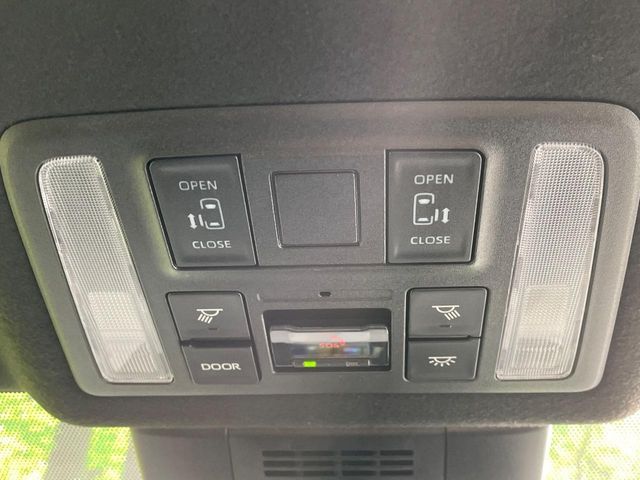 TOYOTA VOXY HYBRID 2025 Image 31