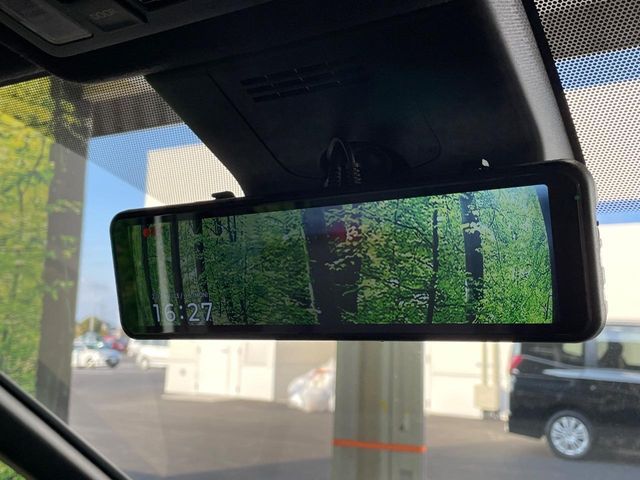 TOYOTA VOXY HYBRID 2025 Image 31