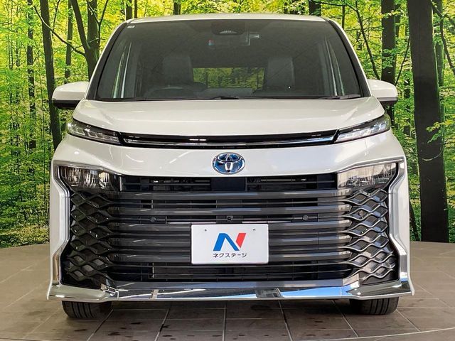 TOYOTA VOXY HYBRID 2025 Image 31