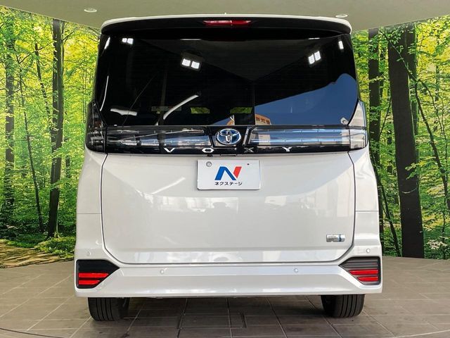 TOYOTA VOXY HYBRID 2025 Image 31