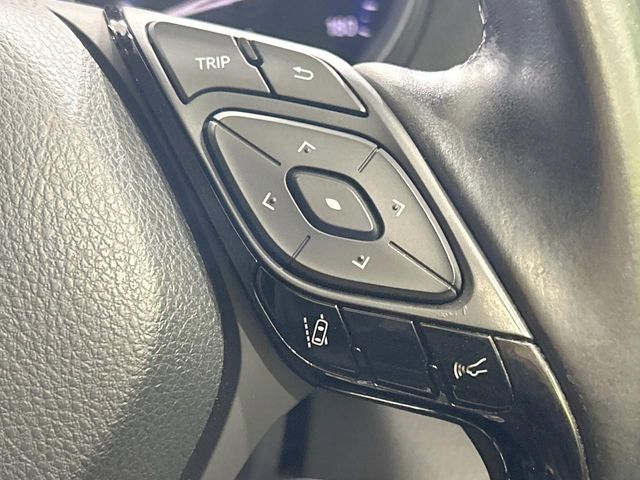 TOYOTA C-HR 2017 Image 31