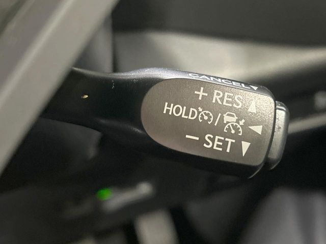 TOYOTA C-HR 2017 Image 31