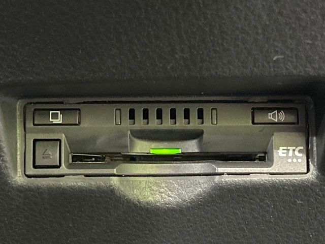 TOYOTA C-HR 2017 Image 31