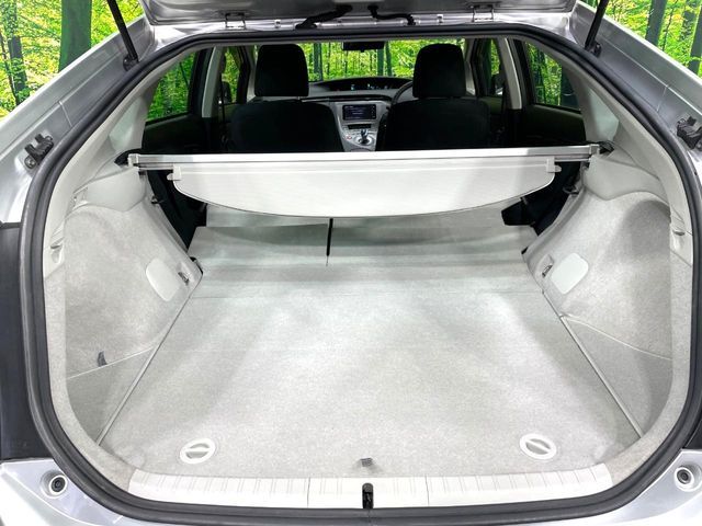 TOYOTA PRIUS 2013 Image 31