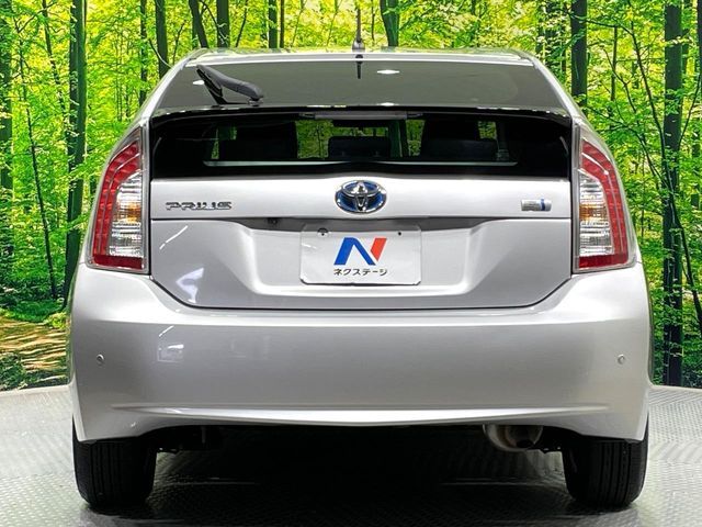 TOYOTA PRIUS 2013 Image 31