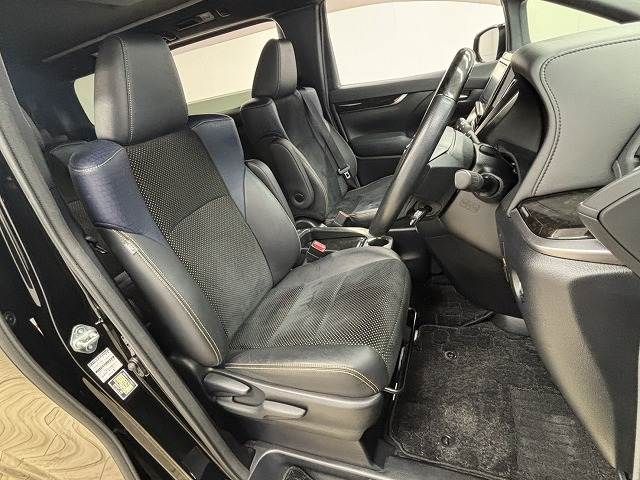 TOYOTA VELLFIRE 2017 Image 31