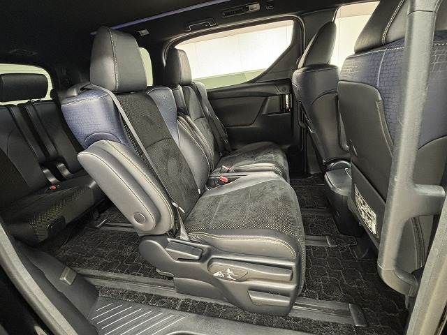 TOYOTA VELLFIRE 2017 Image 31