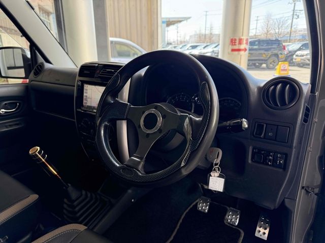 SUZUKI JIMNY 4WD 2018 Image 31