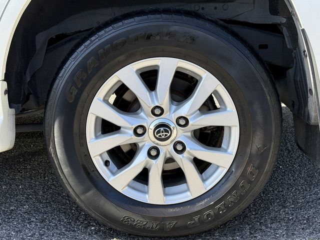 TOYOTA LANDCRUISER WAGON 2016 Image 31