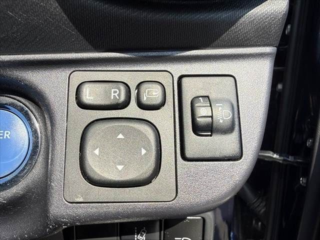 TOYOTA AQUA 2018 Image 31