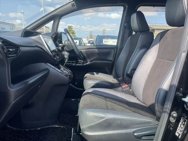 TOYOTA NOAH 2020 Image 31