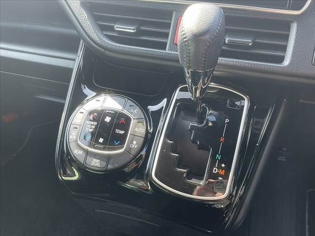 TOYOTA NOAH 2020 Image 31