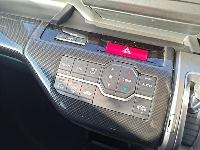 HONDA STEPWAGON SPADA 2011 Image 31