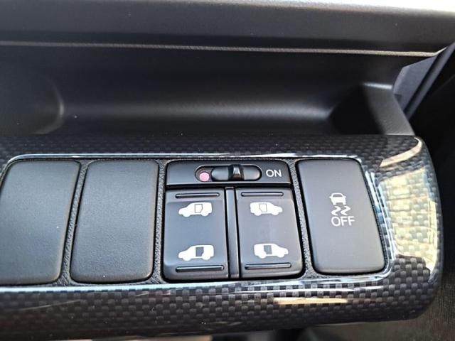 HONDA STEPWAGON SPADA 2011 Image 31