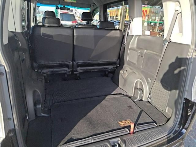 HONDA STEPWAGON SPADA 2011 Image 31