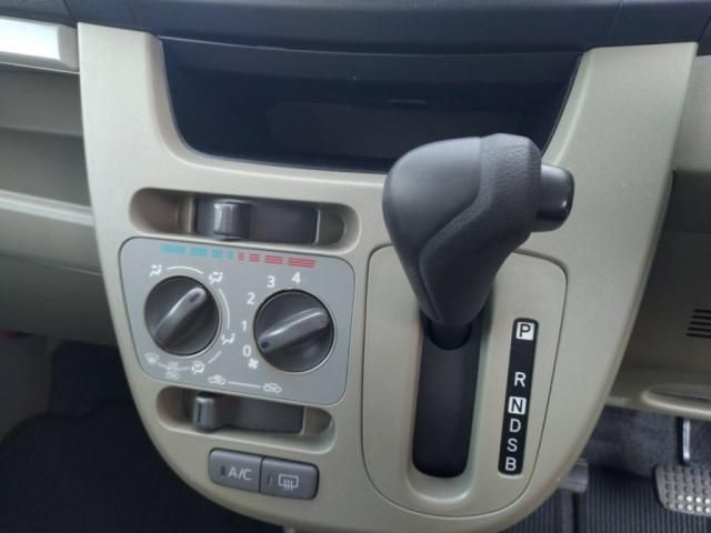 DAIHATSU MOVE 2013 Image 31