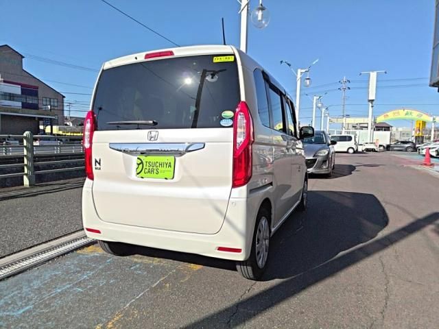 HONDA N BOX 2018 Image 31