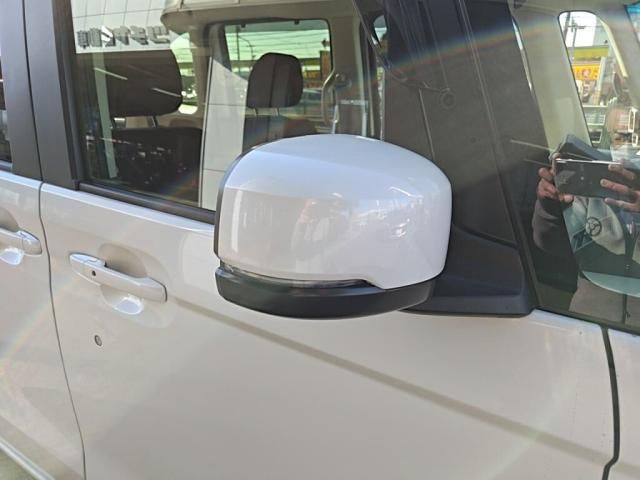 HONDA N BOX 2018 Image 31