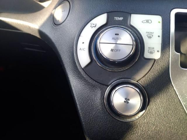 TOYOTA SIENTA 2017 Image 31