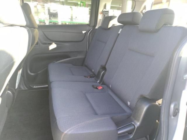 TOYOTA SIENTA 2017 Image 31