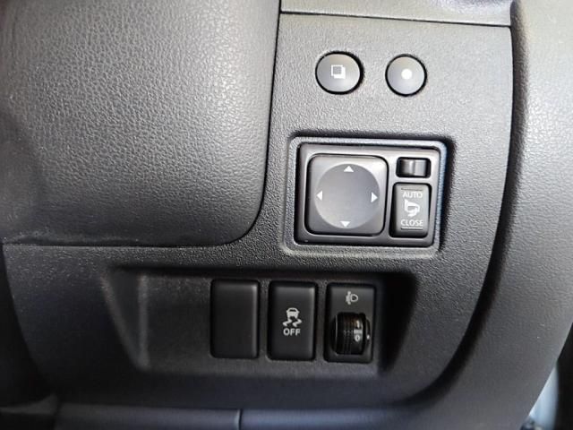 NISSAN MARCH 2014 Image 31