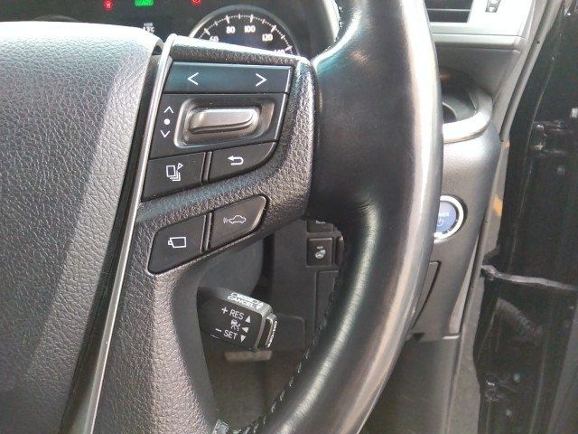 TOYOTA ALPHARD HYBRID 4WD 2017 Image 31