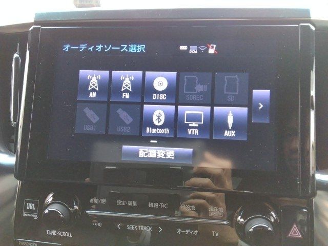 TOYOTA ALPHARD HYBRID 4WD 2017 Image 31