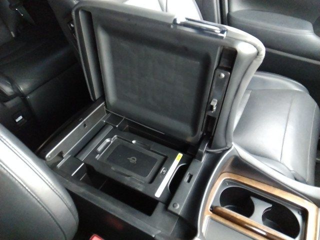 TOYOTA ALPHARD HYBRID 4WD 2017 Image 31