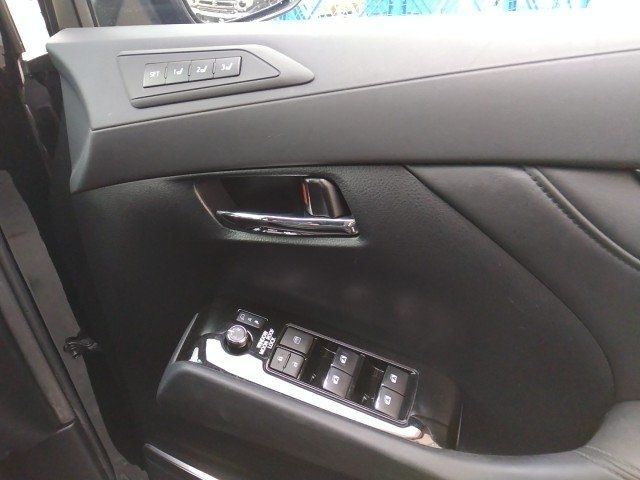 TOYOTA ALPHARD HYBRID 4WD 2017 Image 31