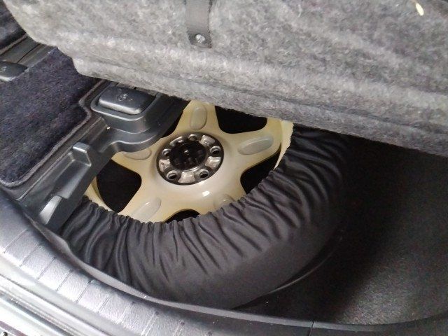 TOYOTA ALPHARD HYBRID 4WD 2017 Image 31