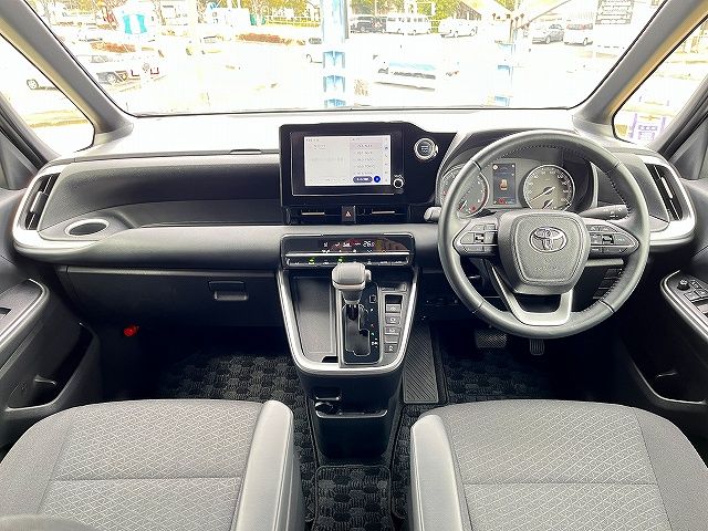 TOYOTA VOXY 2023 Image 31