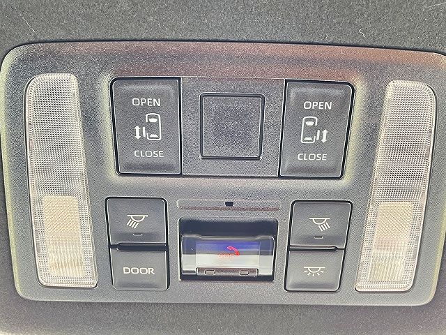 TOYOTA VOXY 2023 Image 31