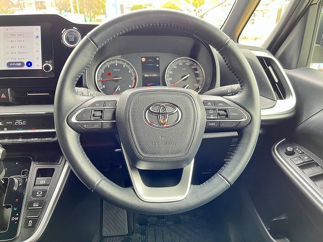 TOYOTA VOXY 2023 Image 31