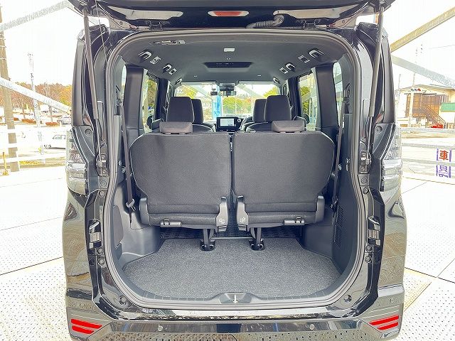 TOYOTA VOXY 2023 Image 31