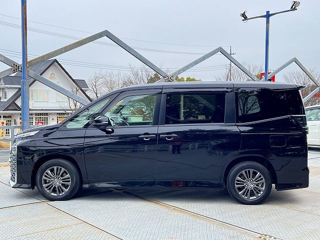 TOYOTA VOXY 2023 Image 31